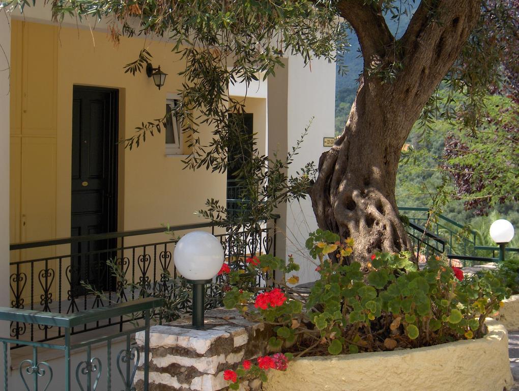 Marilena Hotel อิปโซส ภายนอก รูปภาพ