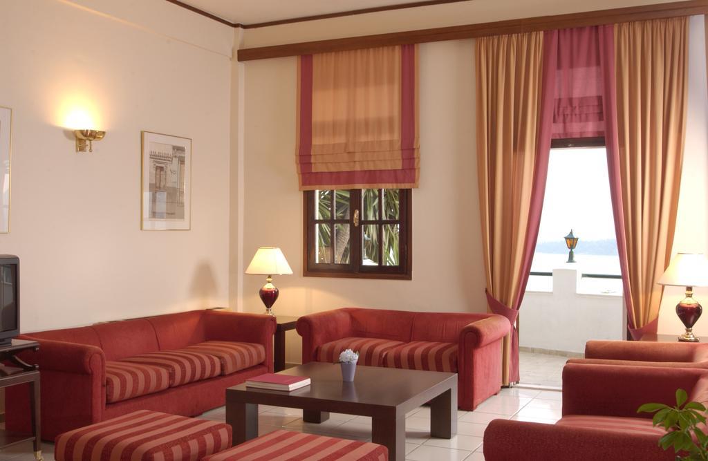 Marilena Hotel อิปโซส ภายนอก รูปภาพ